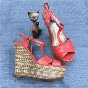 Qupid strappy coral wedges NIB